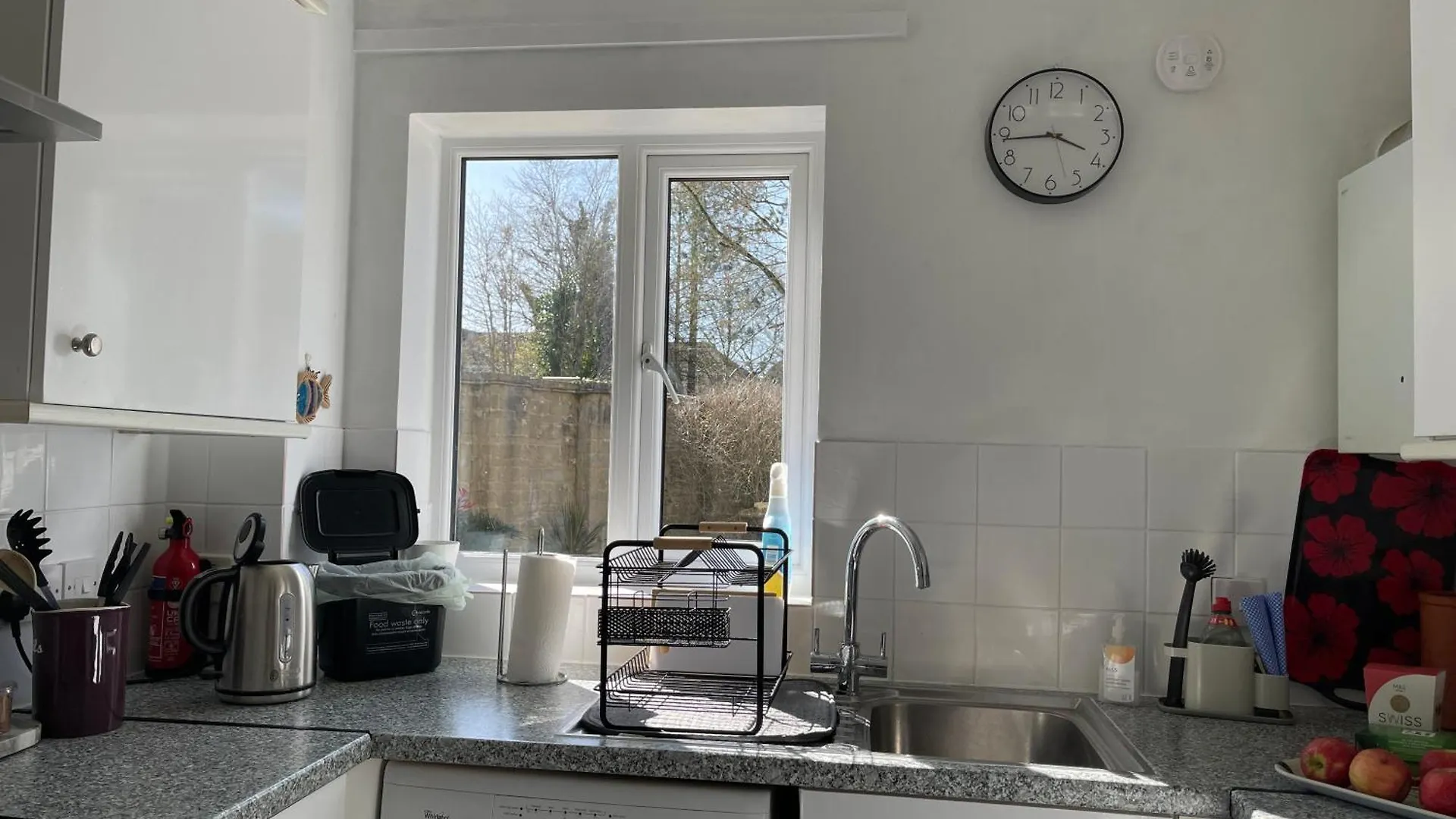 Delightful 2 Bedroom House In Bath With Private Parking Garden Wifi & Easy Access To City Centre United Kingdom